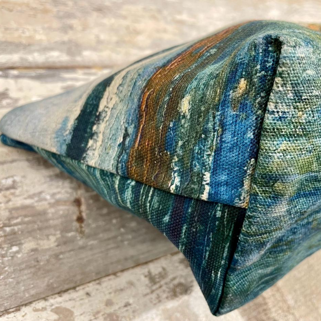 Skerries Wash and Make Up Bag side seam